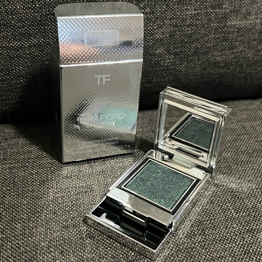 💋11 TFX11 - Tom Ford Discontinued Extreme Shadow